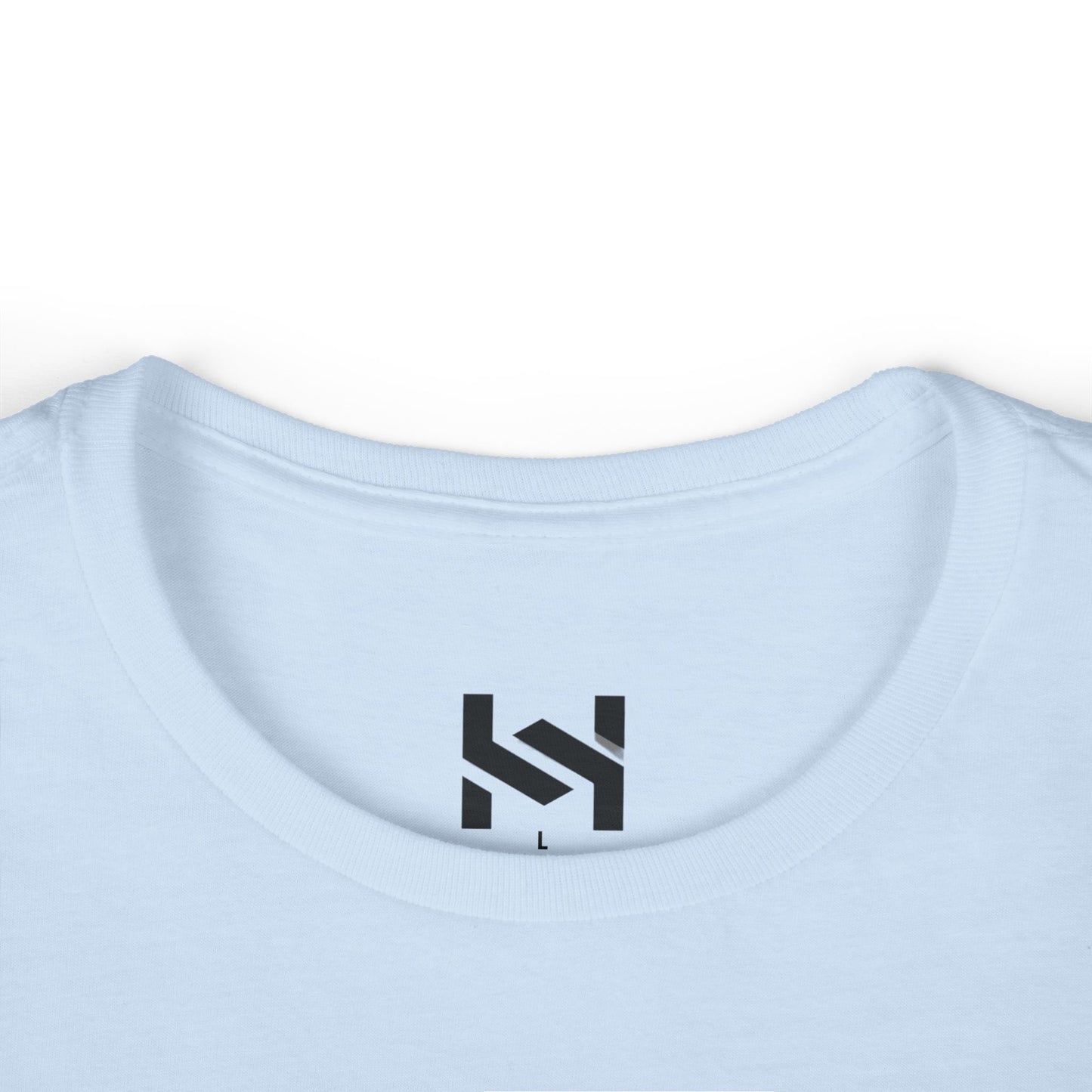 Women’s Exotic Bird Graphic T-Shirt – Softstyle Cotton Tee for Everyday Wear